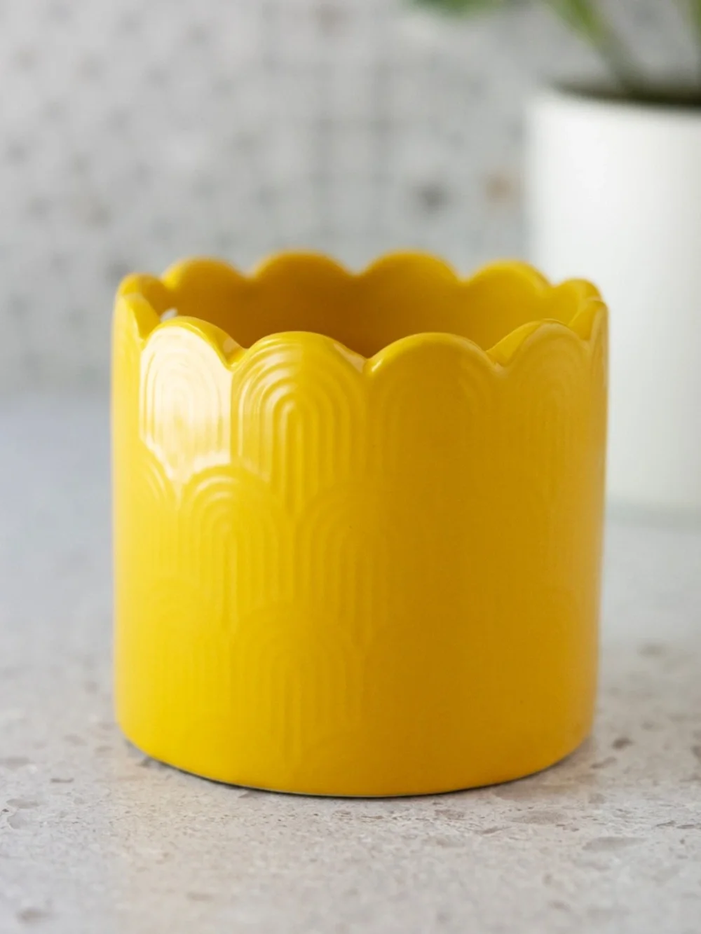 Yellow Scalloped Ceramic Planter Small Flower Pot Flora Bunda NWT